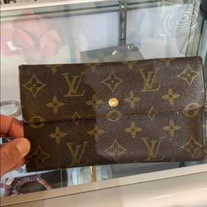 Authentic Louis Vuitton wallet!